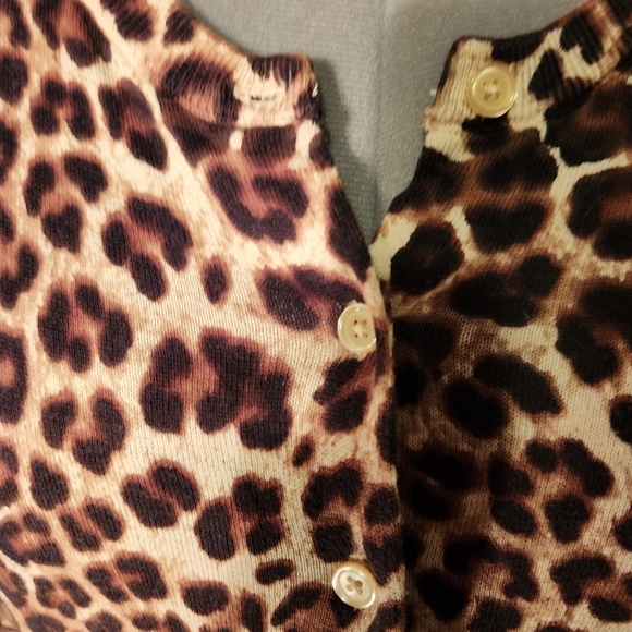 Torrid Leopard Print Cardigan - Picture 7 of 8